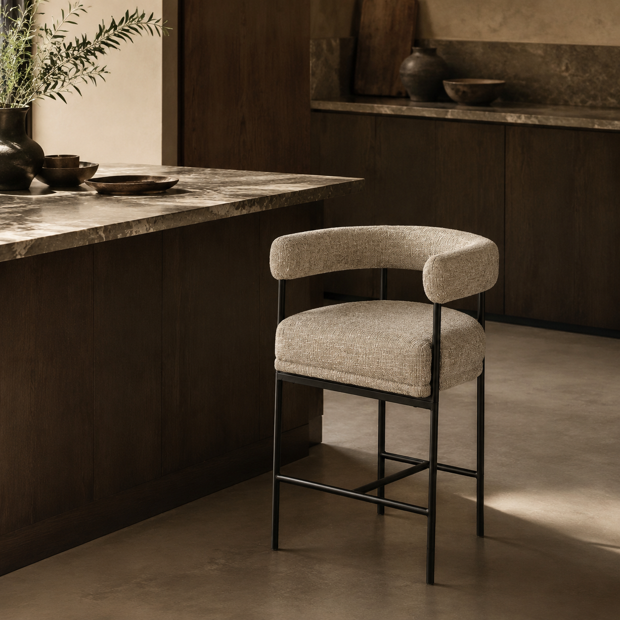Indoor Bar Stool in LVL plywood frame + solid foam + metal legs
